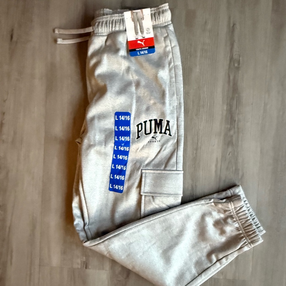 Puma Youth Jogger in Light Gray